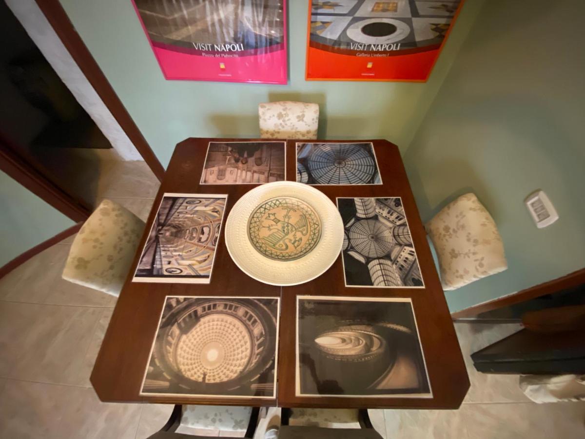 Casa Gioia, Tra Palazzo Reale,Lungomare E Monte Echia Apartment เนเปิลส์ ภายนอก รูปภาพ