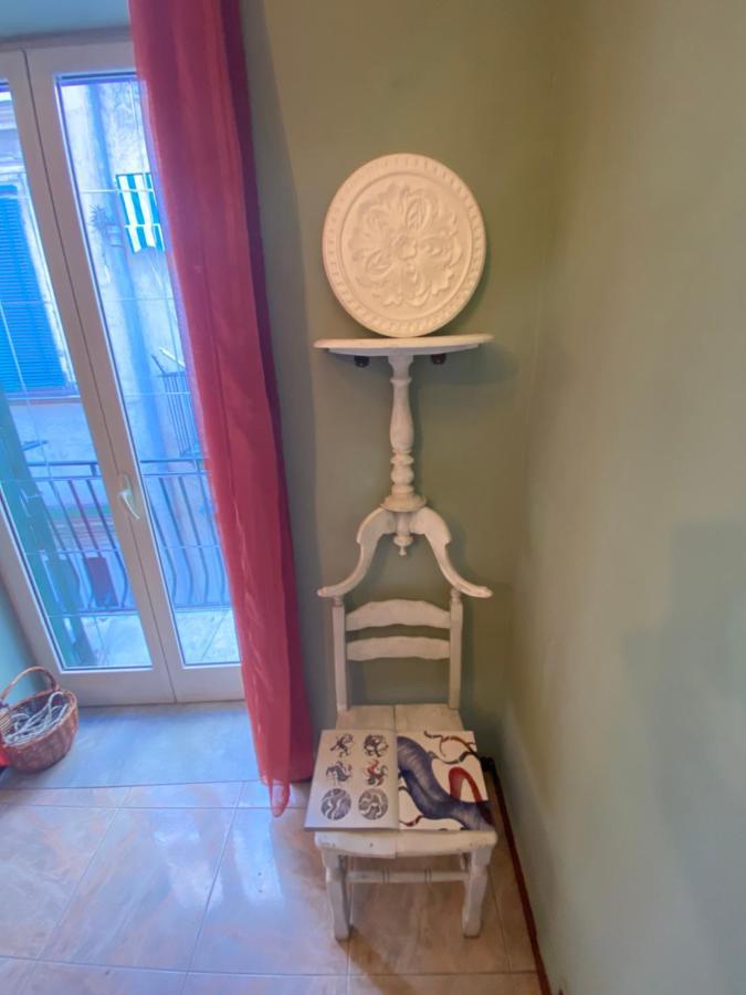 Casa Gioia, Tra Palazzo Reale,Lungomare E Monte Echia Apartment เนเปิลส์ ภายนอก รูปภาพ