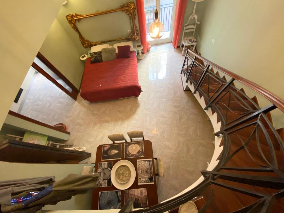 Casa Gioia, Tra Palazzo Reale,Lungomare E Monte Echia Apartment เนเปิลส์ ภายนอก รูปภาพ